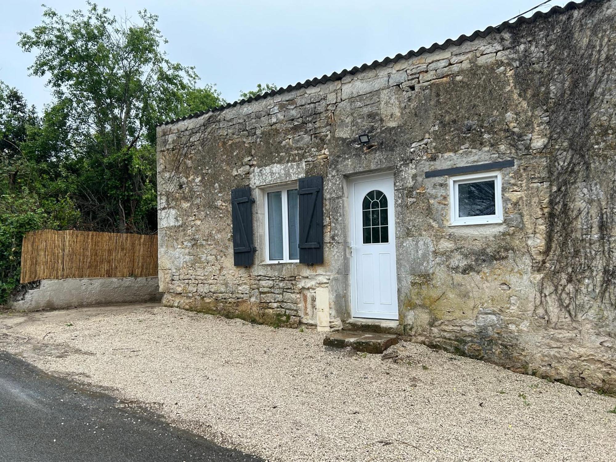 Studio Nanteuil-en-Vallée 外观 照片